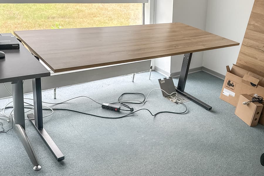 Bürotisch